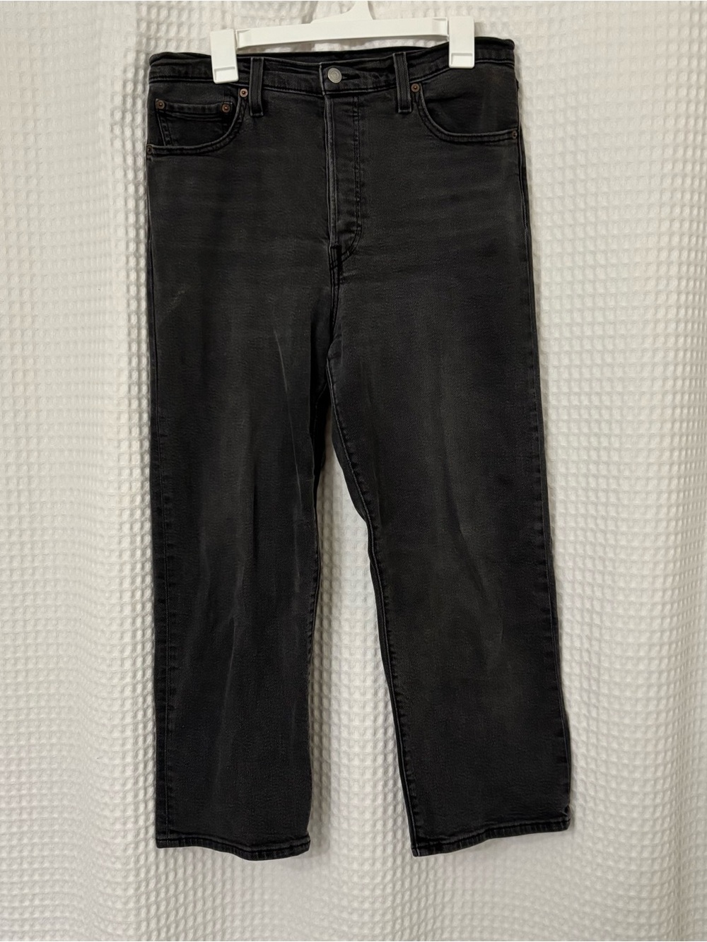 Levi’s Ribcage Straight Leg Jean
